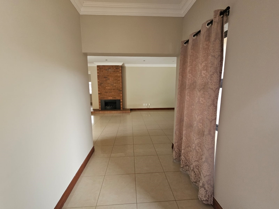 3 Bedroom Property for Sale in The Islands Estates North West